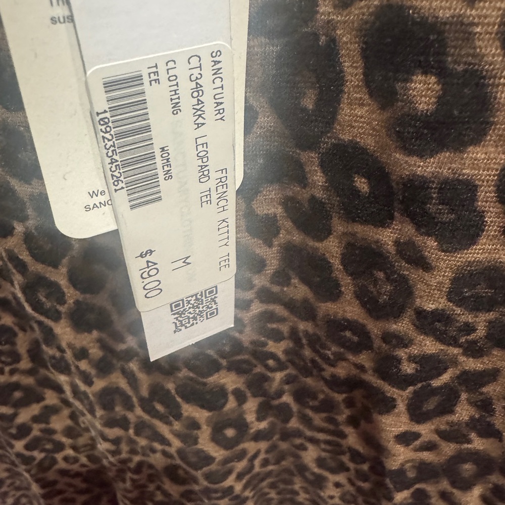 Sanctuary Leopard Print Short Sleeve Tee in Brown and Black - Picture 2 of 3